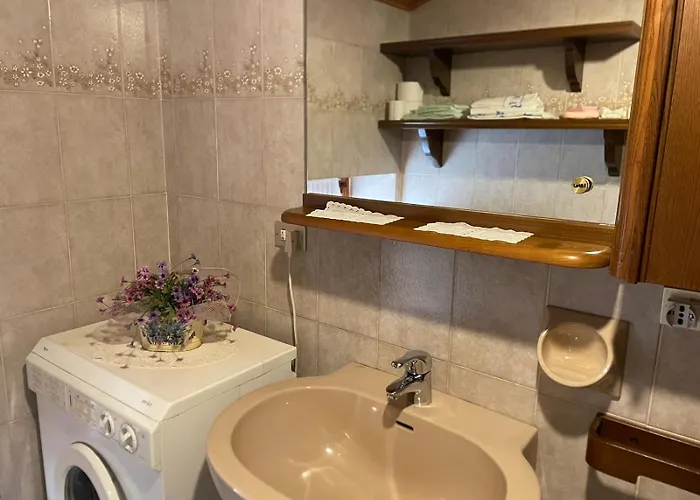 Konukevi Vandelli - Semplice Ospitalita Per I Viandanti A Mocogno *